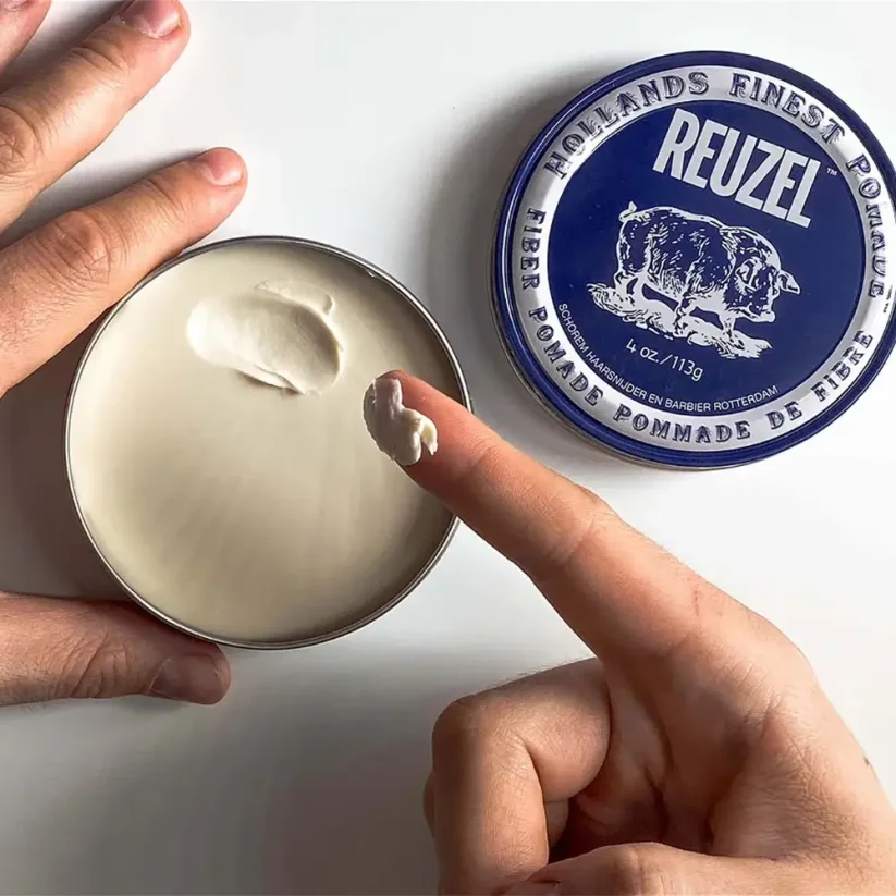 Reuzel Fiber Pomade Pololesklá pomáda na vlasy 113 g