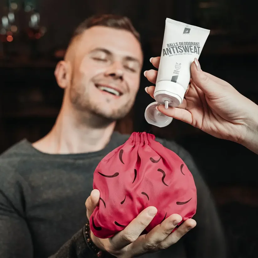 Angry Beards Balls & Thighs Care with Deodorant & Antistick - Sada pro ochranu před dřením kůže a péči o intimní partie