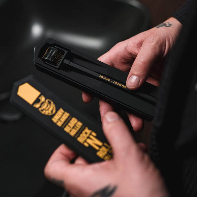 Angry Beards Beard Roller & Tool Cleaner 50 ml - Roller na stimulaci pokožky pro růst vousů
