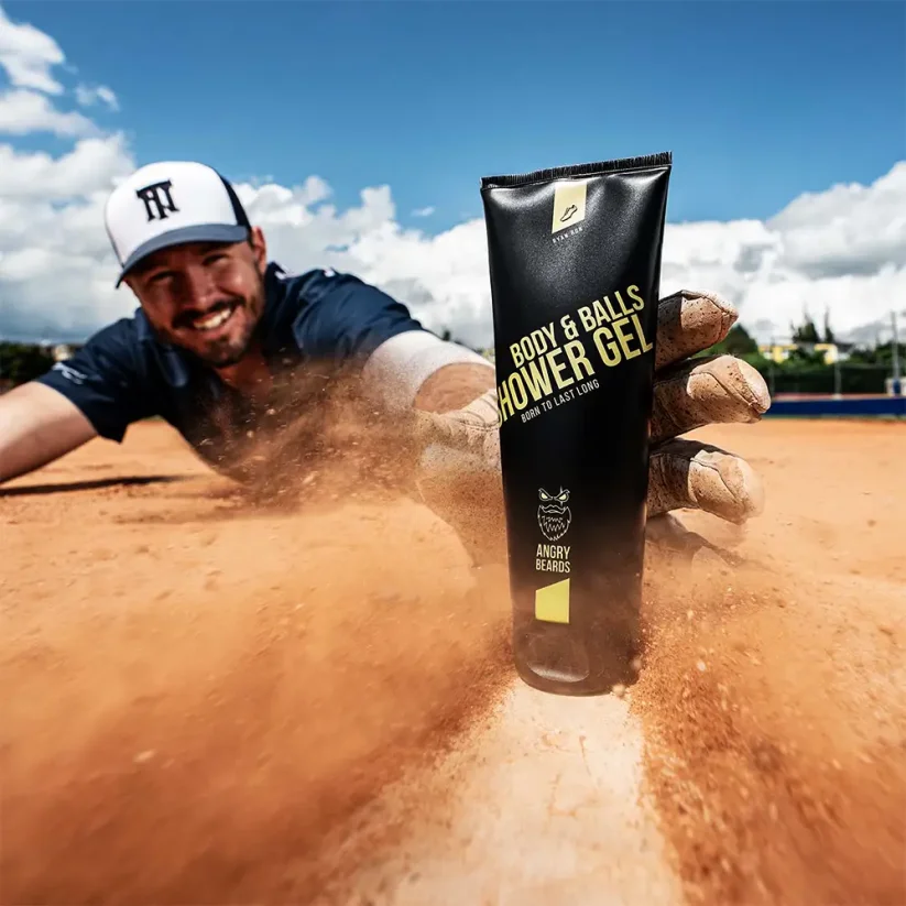 Angry Beards Shower Gel Body & Balls Ryan Run 230 ml - Sprchový gel pro muže s vůní citrusů a jalovce