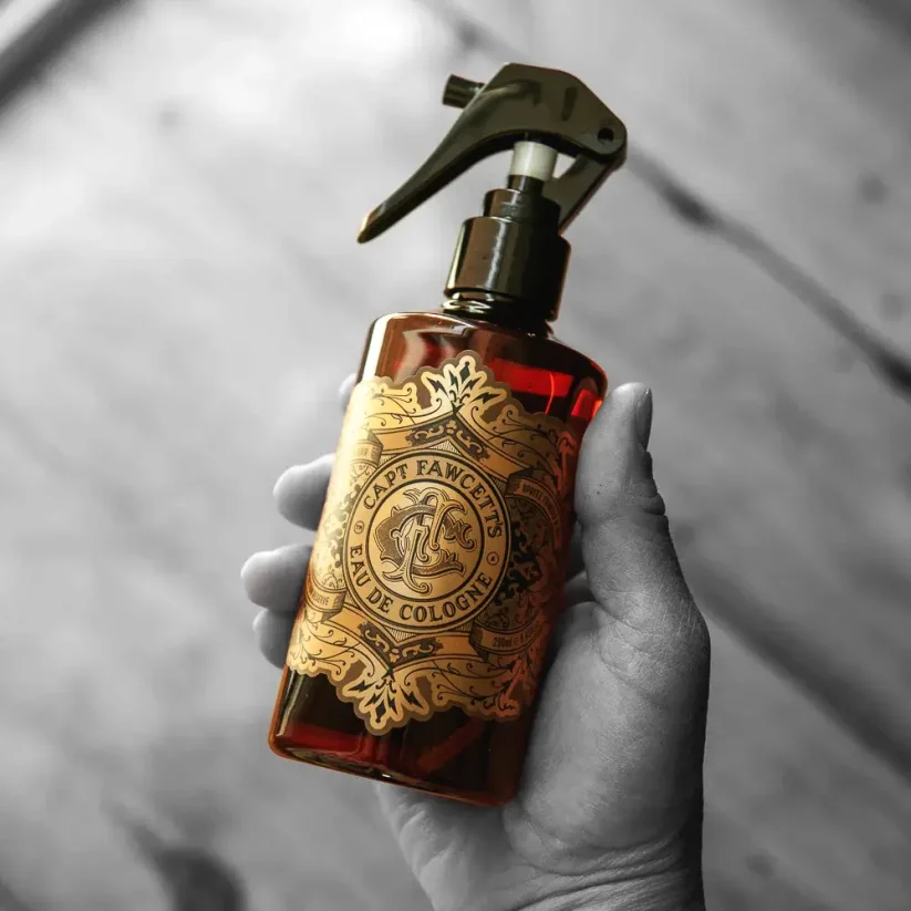 Captain Fawcett Eau de Cologne Expedition Reserve 250 ml - Kolínská voda s vůní dřevin a koření