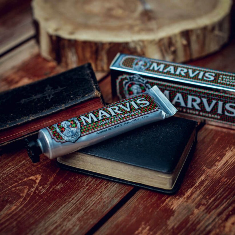 Marvis Toothpaste Sweet & Sour Rhubarb 75 ml - Zubní pasta s příchutí sladkokyselé rebarbory